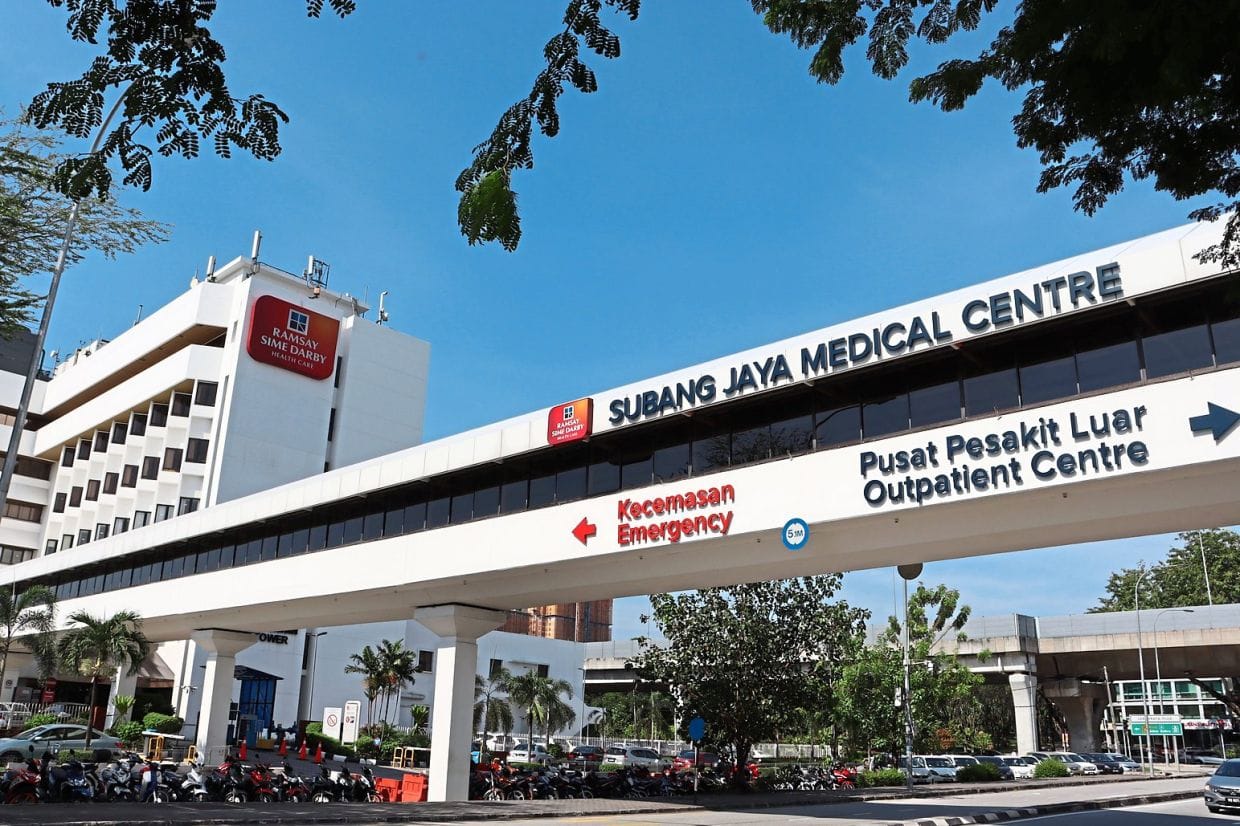 tampak depan gedung Subang Jaya Medical Centre