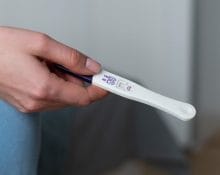Apakah Wanita yang Sudah Menopause Bisa Hamil
